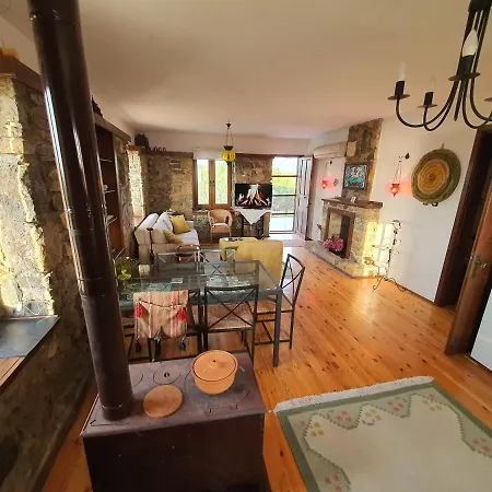 Village House Awsome Seaview, Organic Garden & Pool